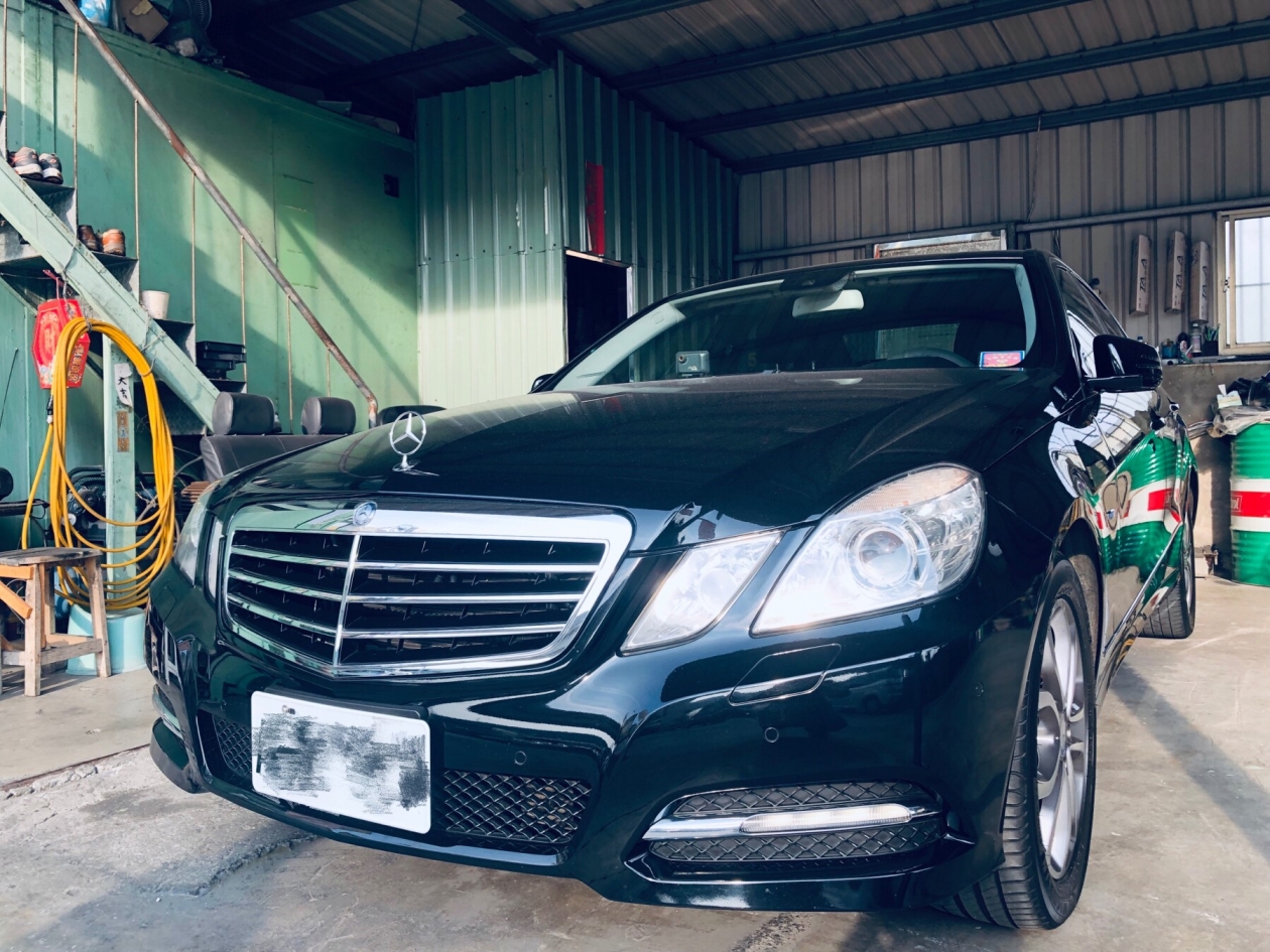 2011年 BENZ 賓士 E250