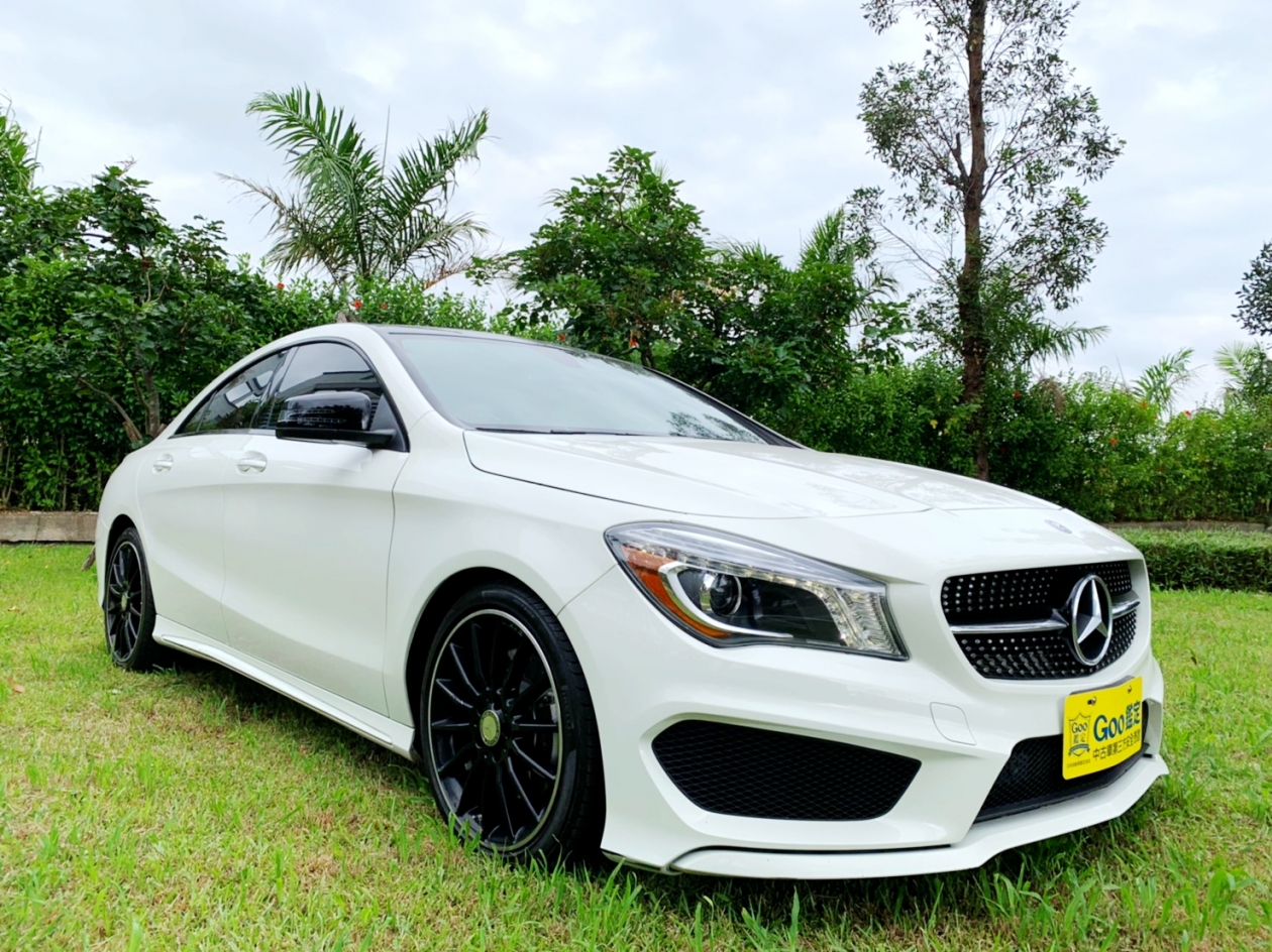 2016年 BENZ CLA250 夜色套件 全景天窗 H/K音響 12色氣氛燈 倒車顯影 未領牌