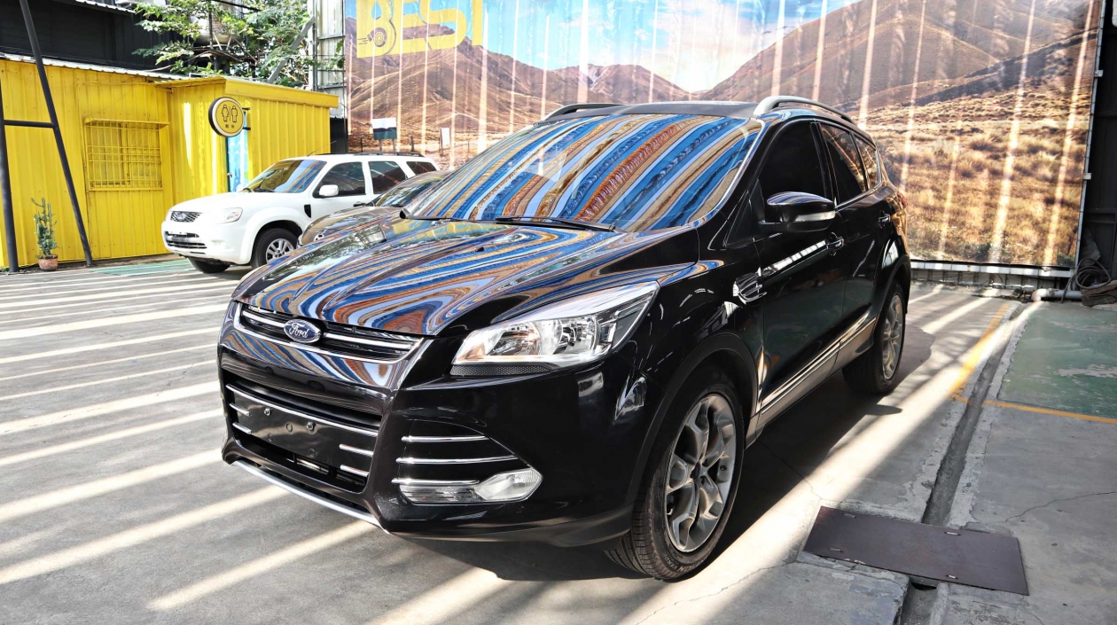 2014年 Ford Kuga 黑色 福特中古車