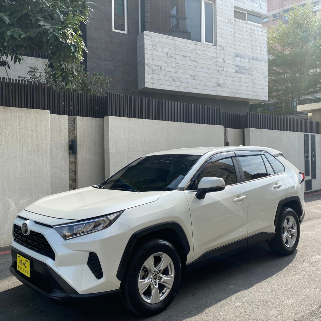 2020年TOYOTA RAV4