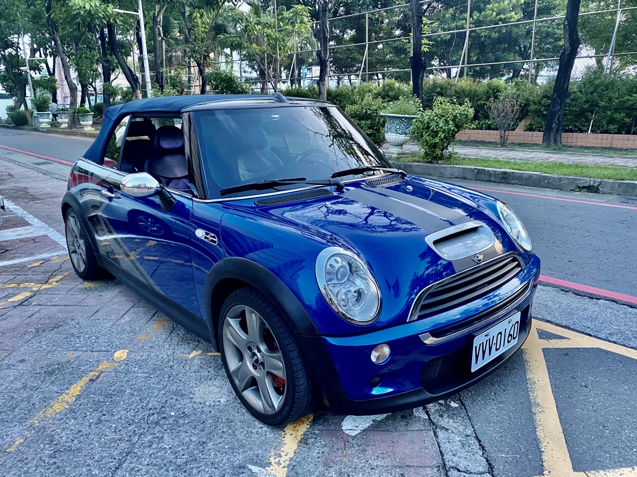 2005年 MINI COOPERS