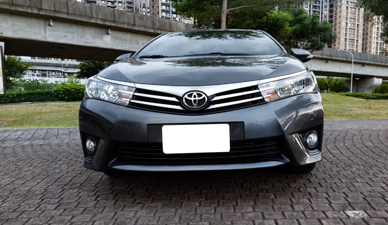2016年 Toyota Altis 1.8L 多功能影音