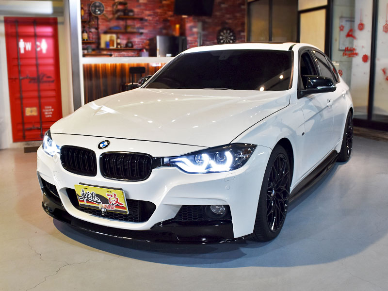 2012年 BMW 328I Sport LED魚眼頭燈 天窗 倒車顯影