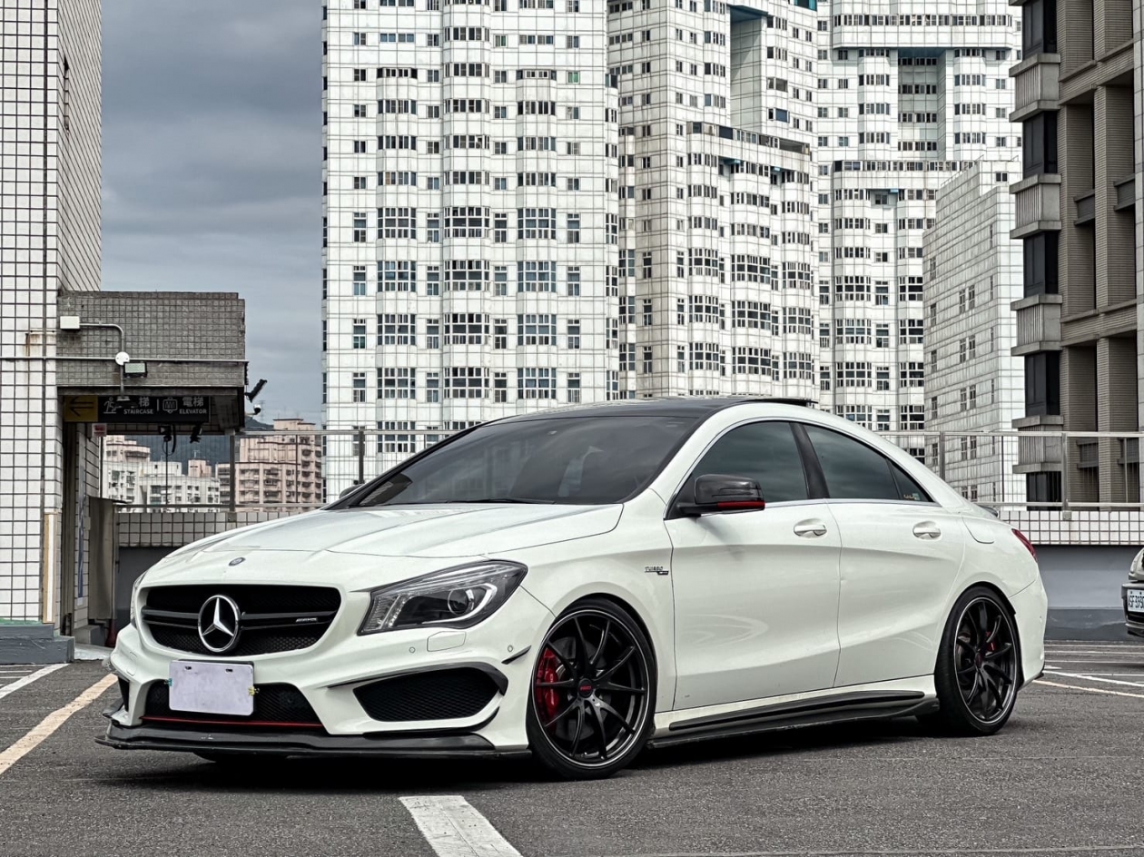 2014 CLA45 總代理 小改裝 一皆電腦