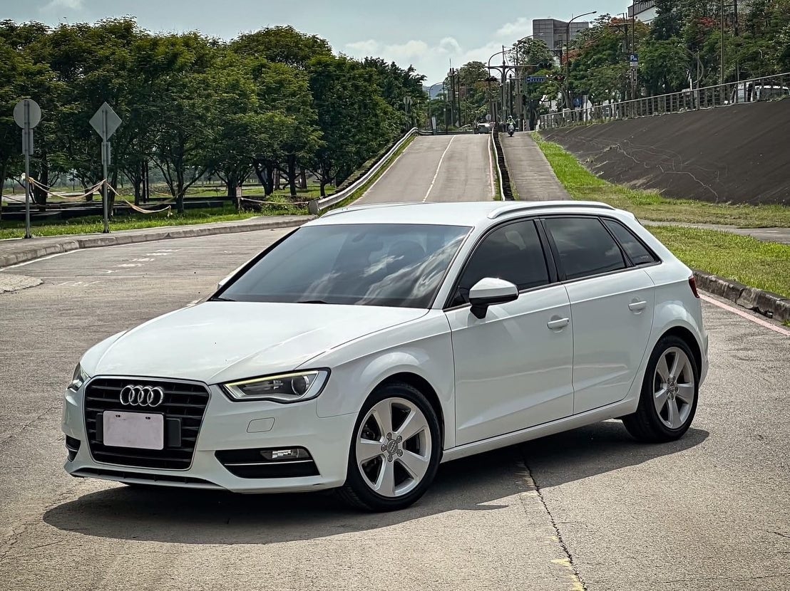 2015 Audi A3 35Tfsi SportBack 車況綿無待修