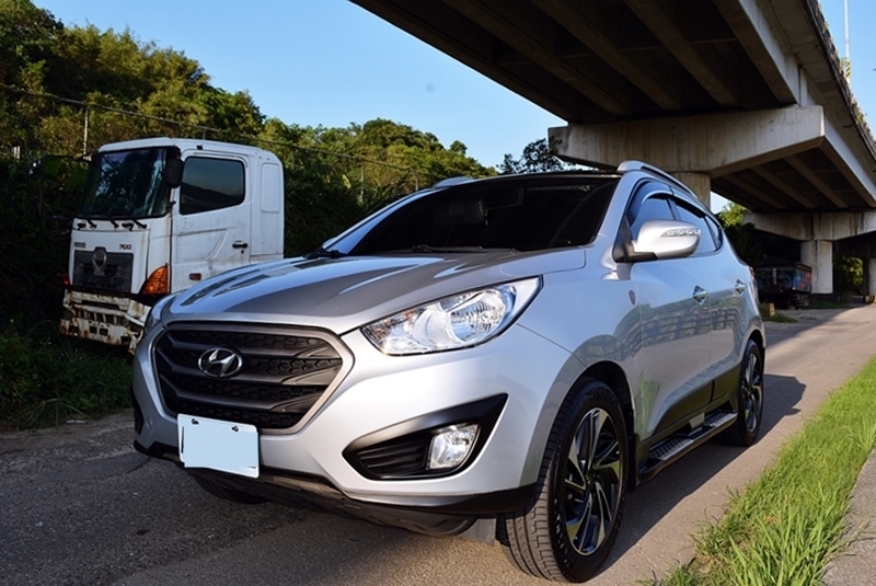 2010 Hyundai 現代 IX35 2.0 銀色