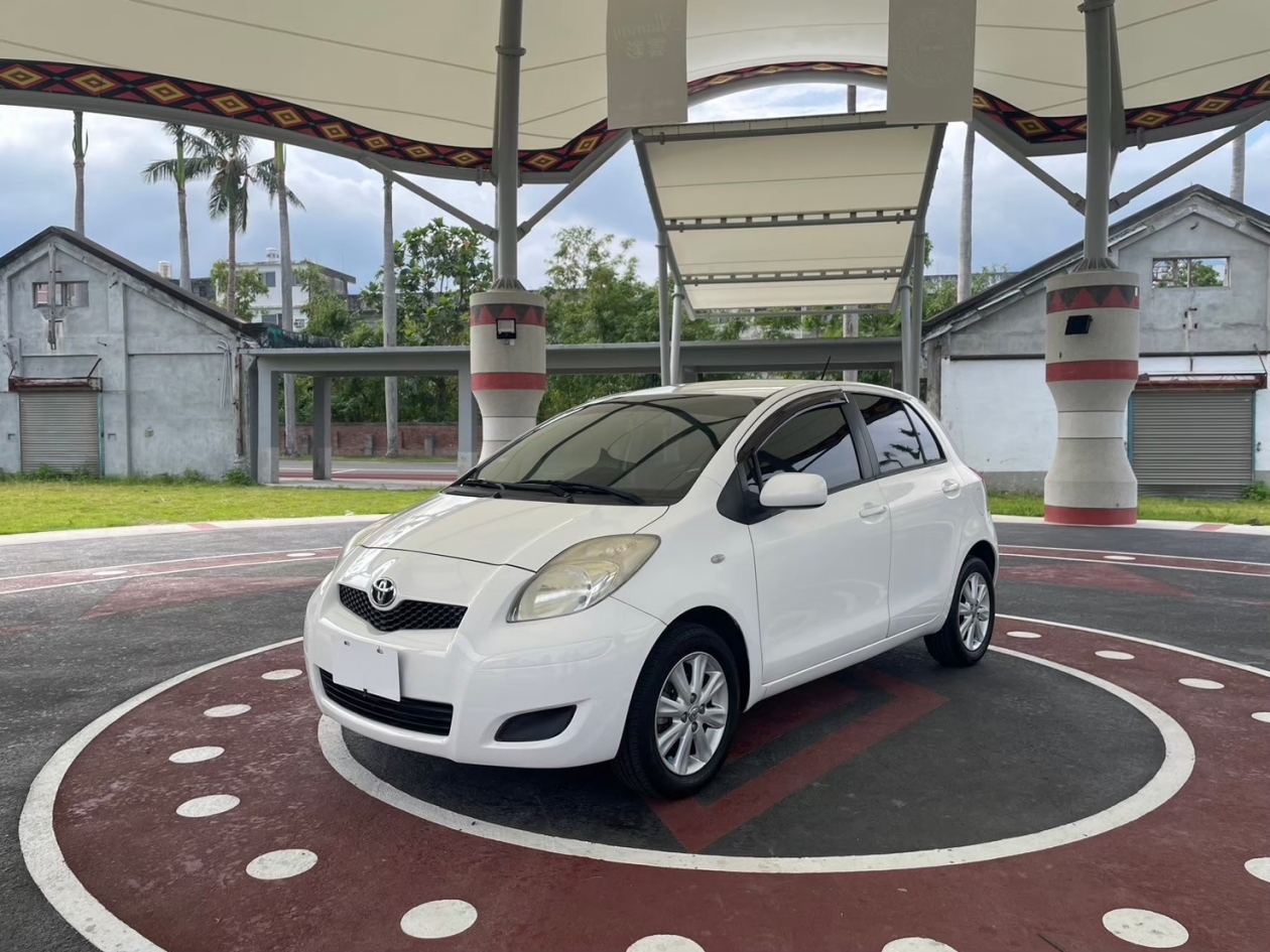 2012 toyota yaris g版