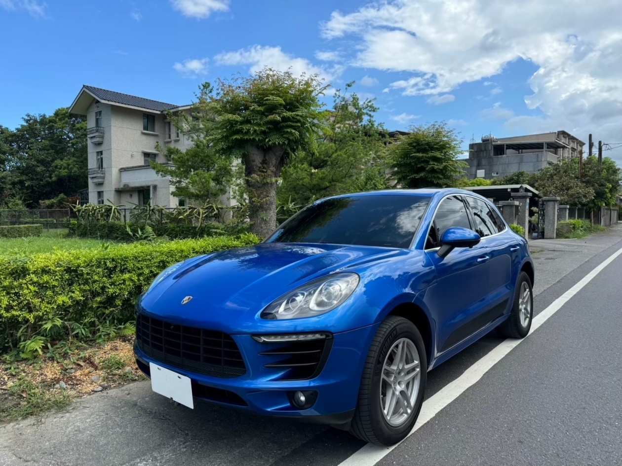 2015 Porsche Macan S