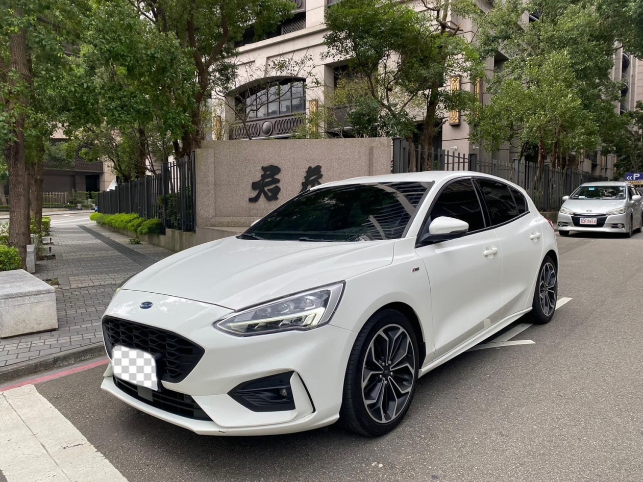 2019 FOCUS ST-LINE
