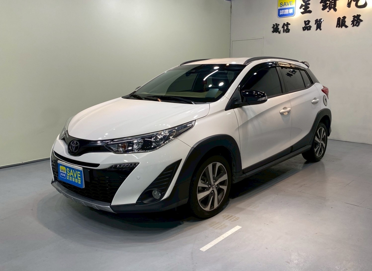 Toyota Yaris 2022款 Crossover 豪華 白色
