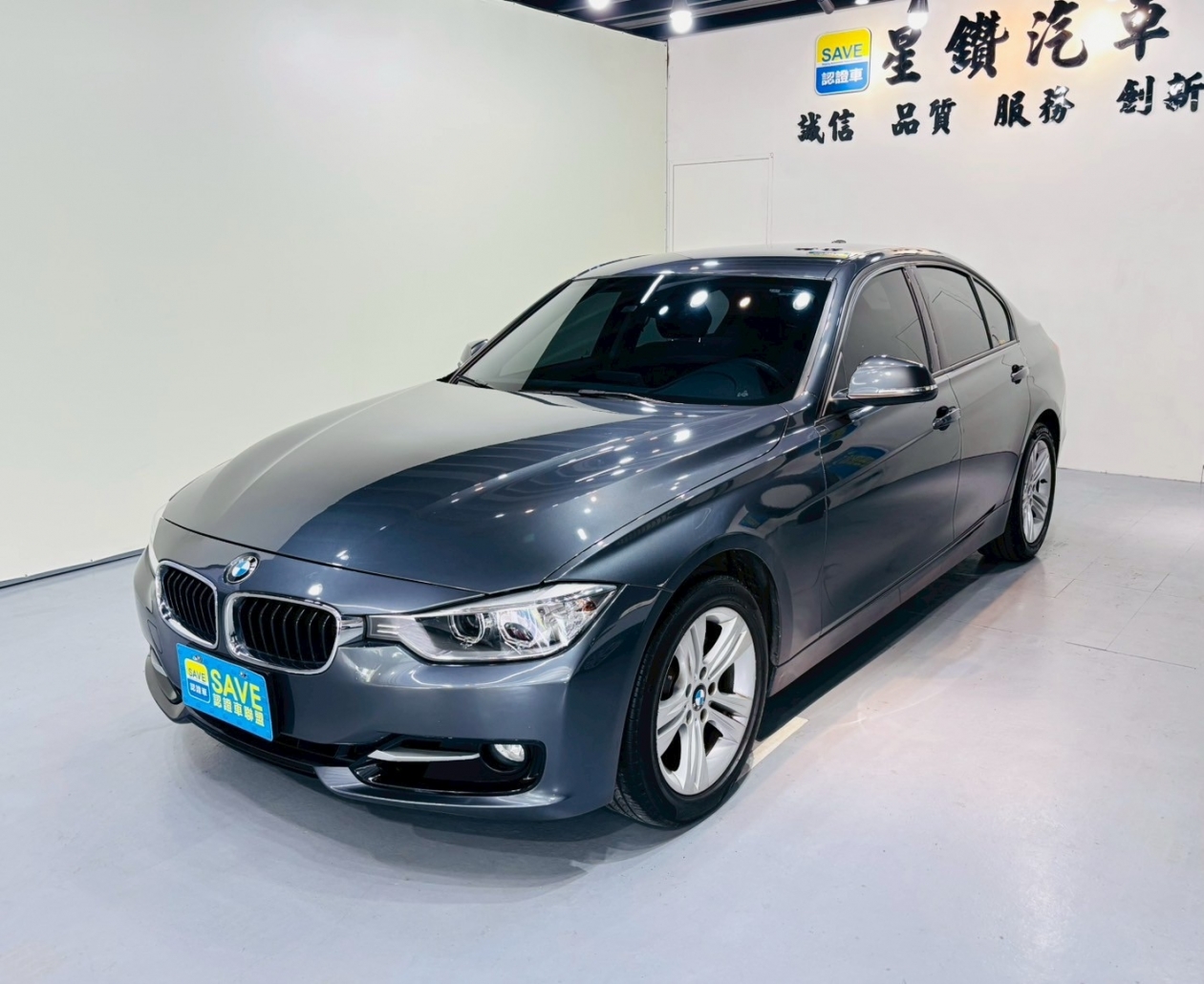 BMW 3-Series Sedan 2012款 320i Sport 灰色