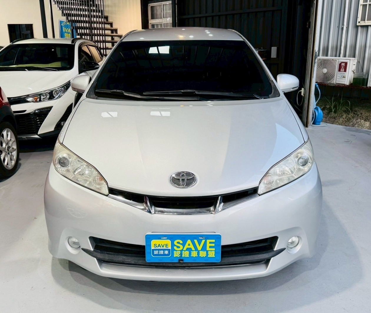 Toyota Wish 2011款 2.0 E 銀色