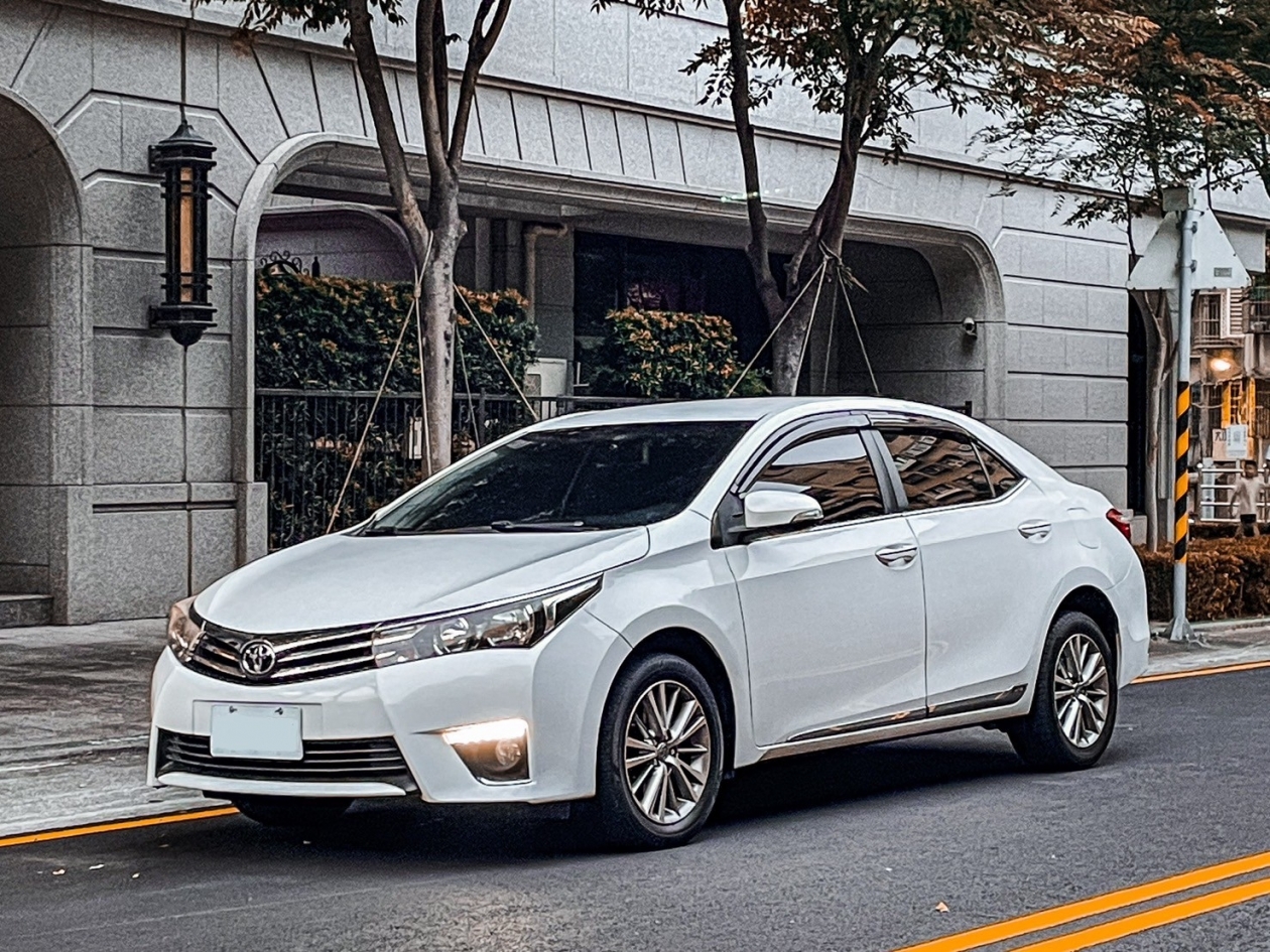 【聯豐車業】2016 TOYOTA ALTIS 低里程