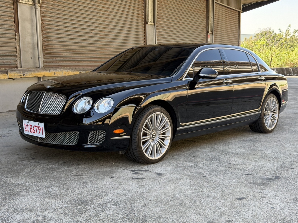 2011年式Bentley Flying Spur Speed 賓利4門奢華房車 無待修 已認證